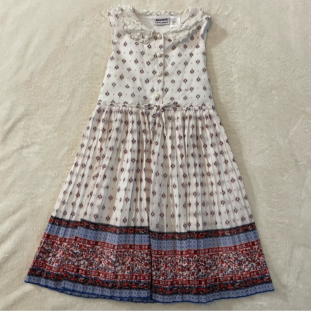 Blueberi Boulevard pleated short sleeve dress